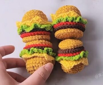 Crochet Hamburger Keychain 4