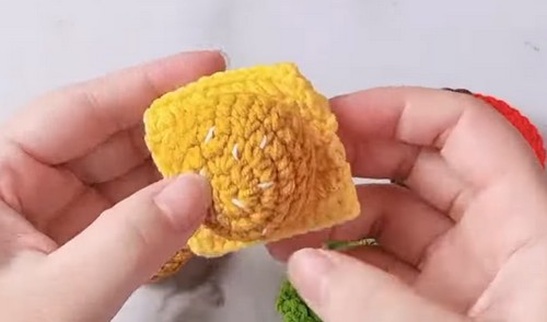 Crochet Hamburger Keychain 3