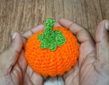 Crochet Pumpkin 4