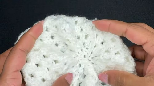 Crochet Baby Hat With Pom Pom Top 2