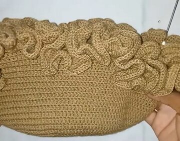 Crochet Ruffle Hat 4