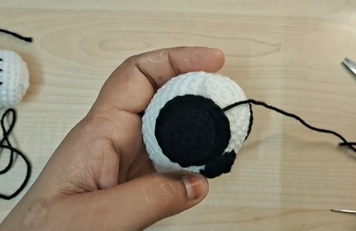 Crochet Skeleton Keychain 3