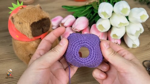 Crochet Donut Keychain 1