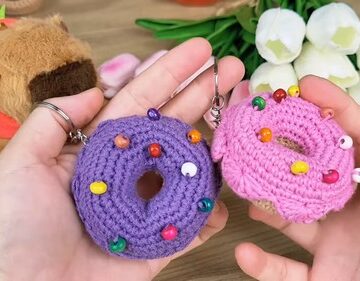 Crochet Donut Keychain 3