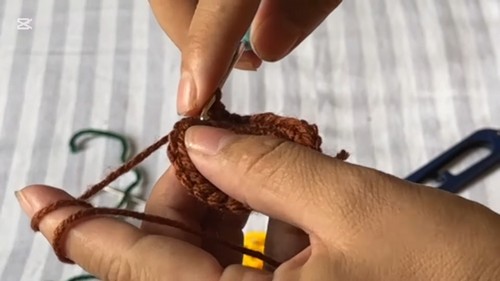 Crochet Sunflower Keychain 1
