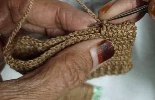 Crochet Fingerless Gloves 2