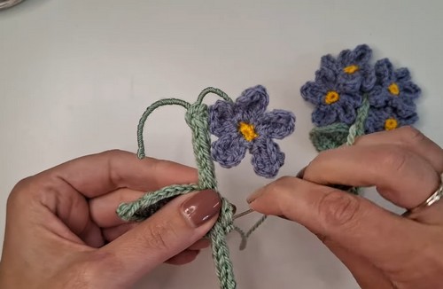 Crochet Forget-Me-Not Flowers 3