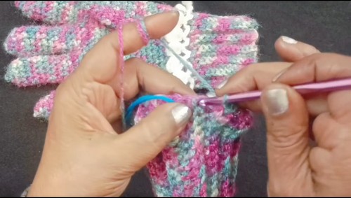 Crochet Easy Gloves 1
