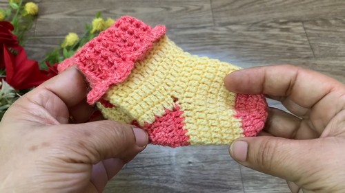 Crochet Baby Socks 4