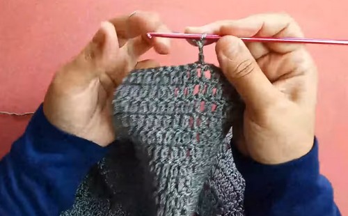 Crochet Easy Sweater 1