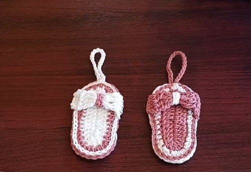 Crochet Slipper Keychain 4