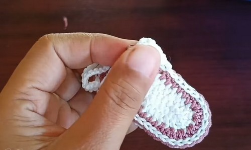 Crochet Slipper Keychain 3