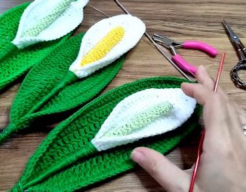 Easy Crochet Peace Lilies by ANDREI Crafts 0-21 screenshot