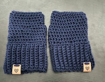 Crochet Fingerless Gloves Free Easy Pattern 4