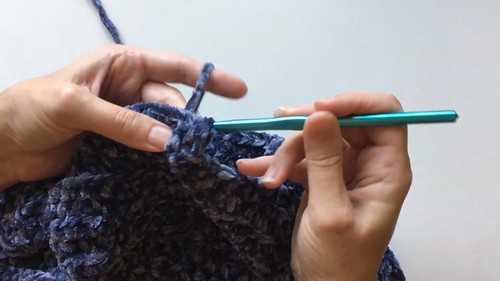 Crochet Soft Velvet Pullover 3