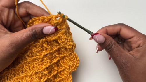 Crochet Diamond Sweater Scarf 3