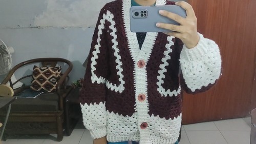 Hexagon Cardigan 4