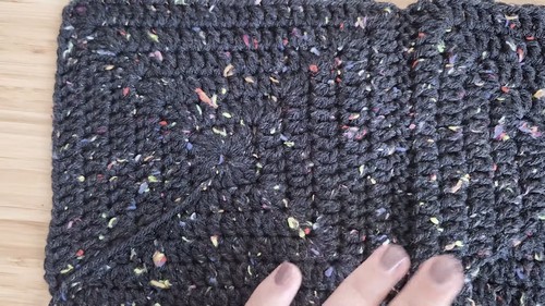 How To crochet Granny Squares top Free EASY Pattern 2