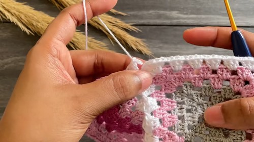 How To crochet Granny Square Crop Top Free EASY Pattern 2
