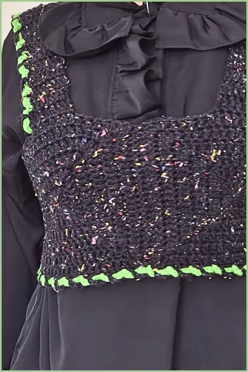How To crochet Granny Squares top Free EASY Pattern 4