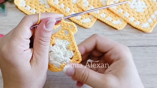 How To crochet Granny Square Crop Top Free EASY Pattern 2